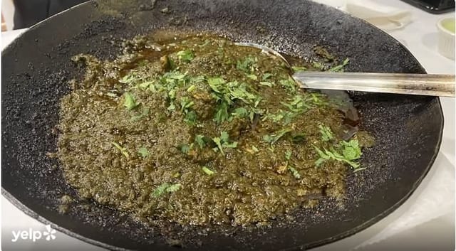 PALAK CHICKEN.